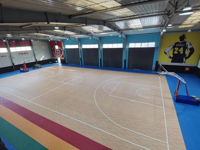 篮球场地胶运动空间地宝马娱乐面材料的新选择(图3)
